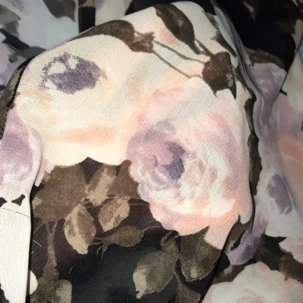 LOVE 4 TRUTH floral wrap semi sheer snap closure hi-low tunic NEW size S - Image 4