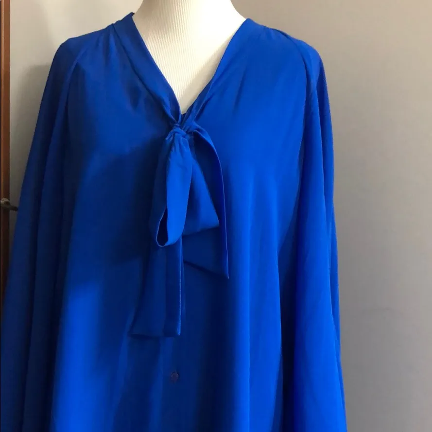 Gianni Bini royal blue unique blouse - Image 3