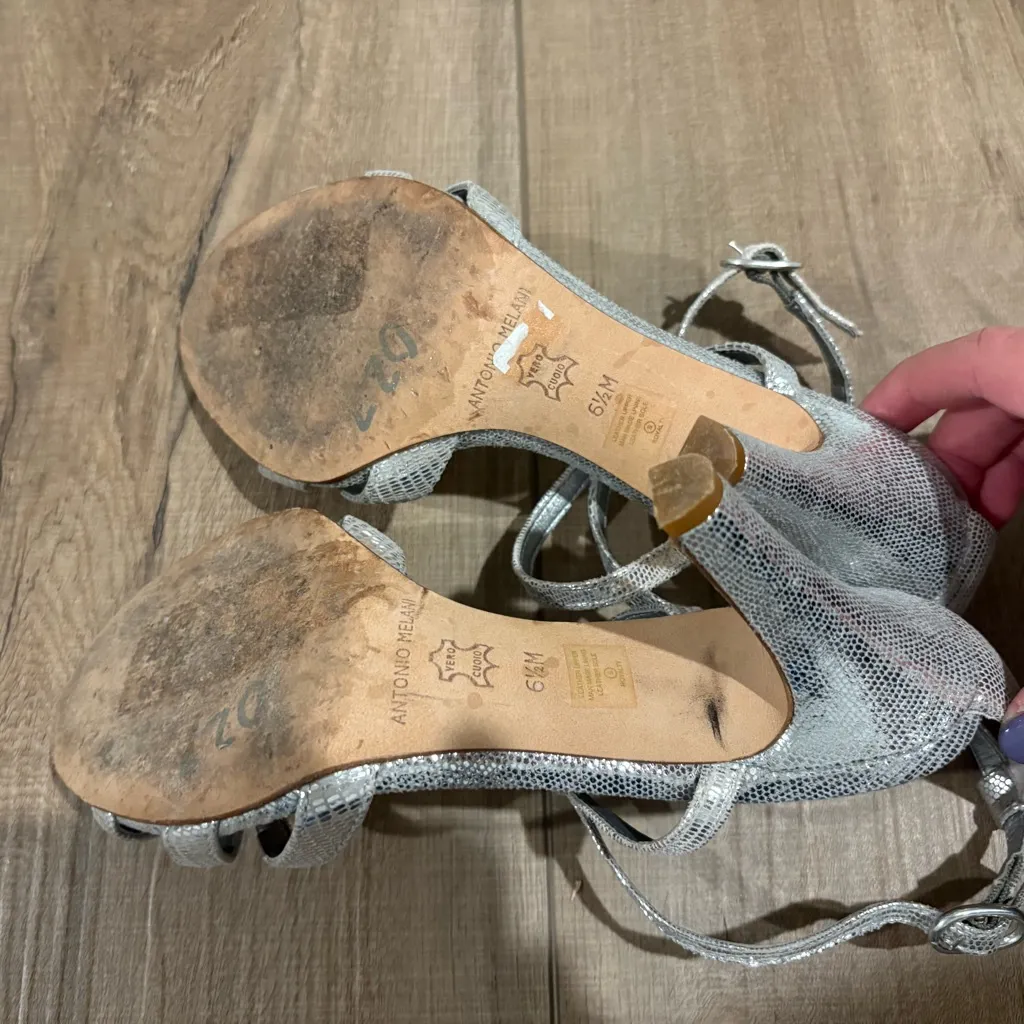 Antonio Melani Sandals Heels Leather Almond Open Toe Buckle‎ Shoes Silver 6.5 - Image 5