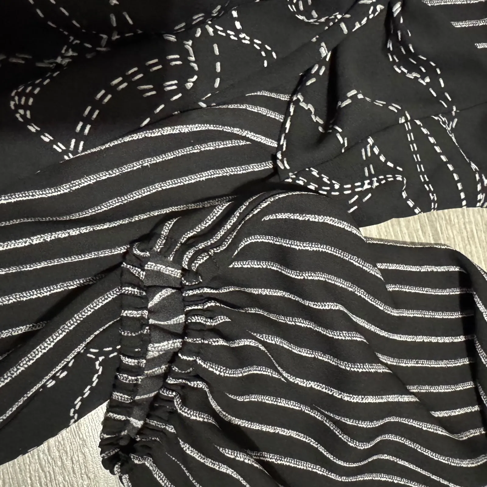 Alfani Black Women's Size L Chain Stripe Wrap V Neck Long Sleeve Blouse Top - Image 10