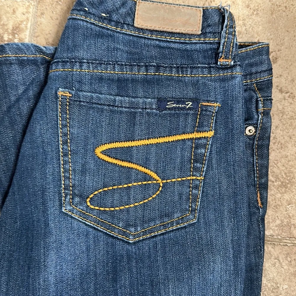 EUC Seven7 Jeans size 28 flare - Image 5