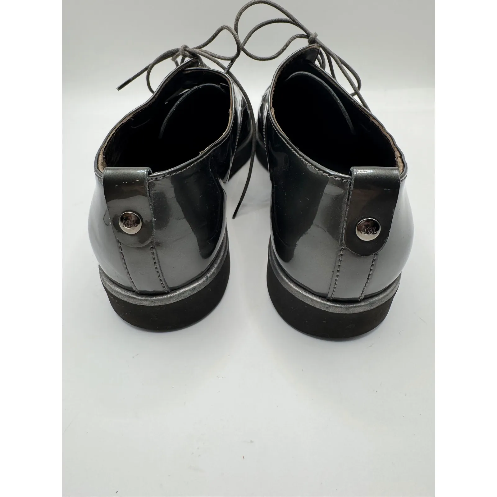 AGL‎ Shoes Women 9 Gray Pewter Gunmetal Parker Patent Leather Oxford Preppy - Image 7