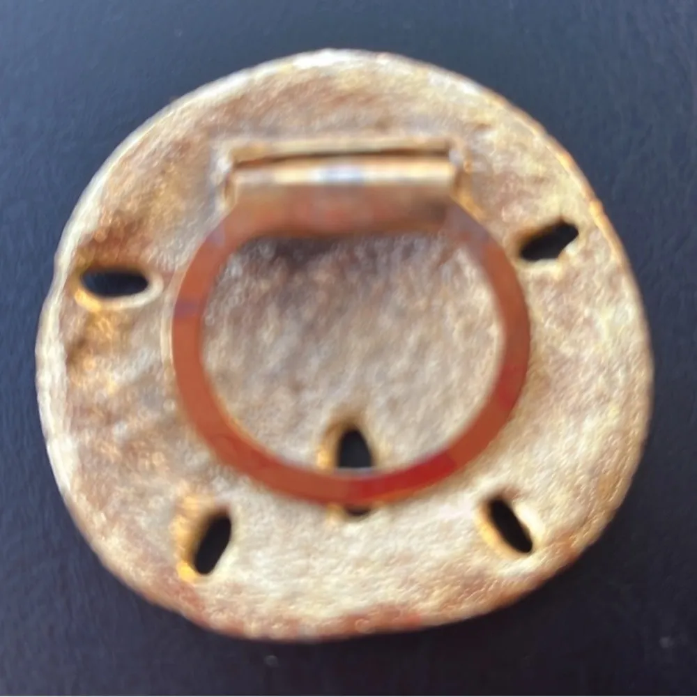 Gold Sand Dollar signed clip for accents - Image 6