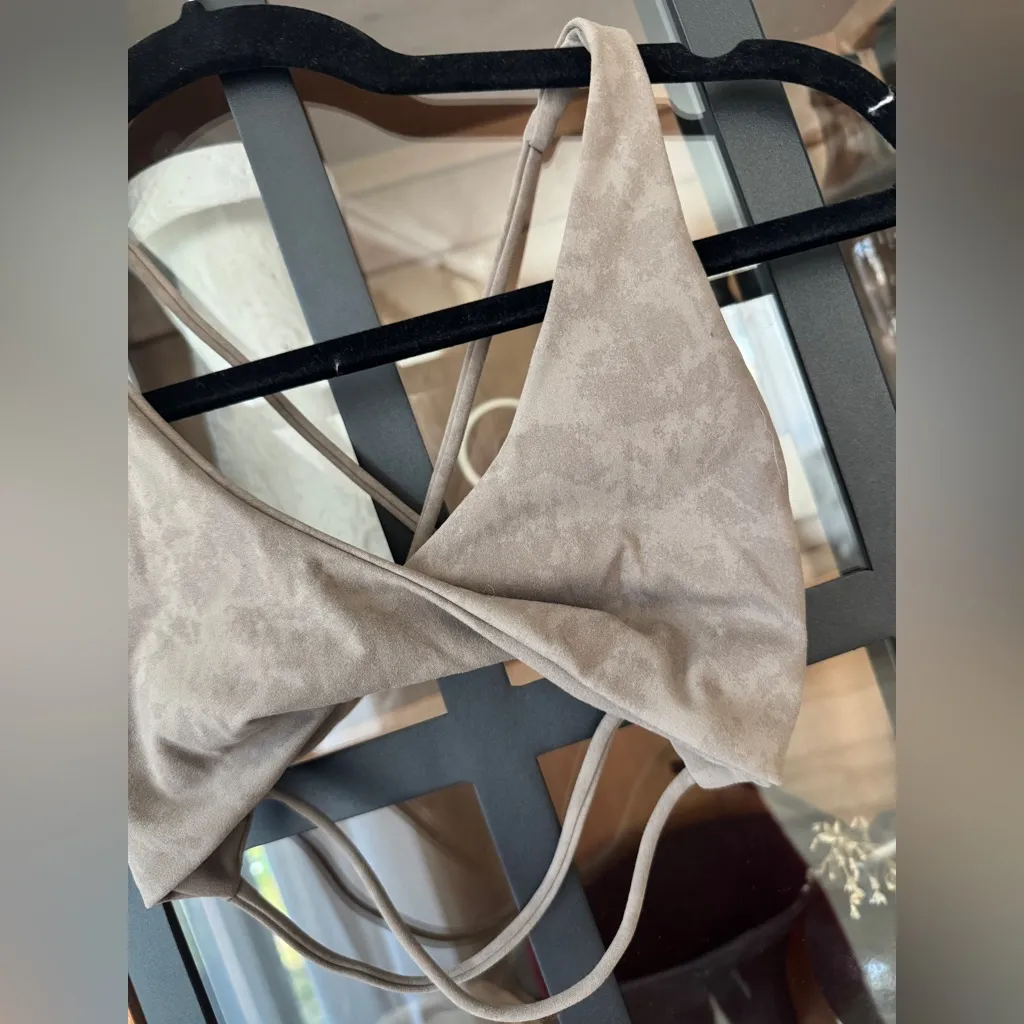 CSB sierra fade crop top sports bra criss cross open back thin straps latte Tan Size XS - Image 9