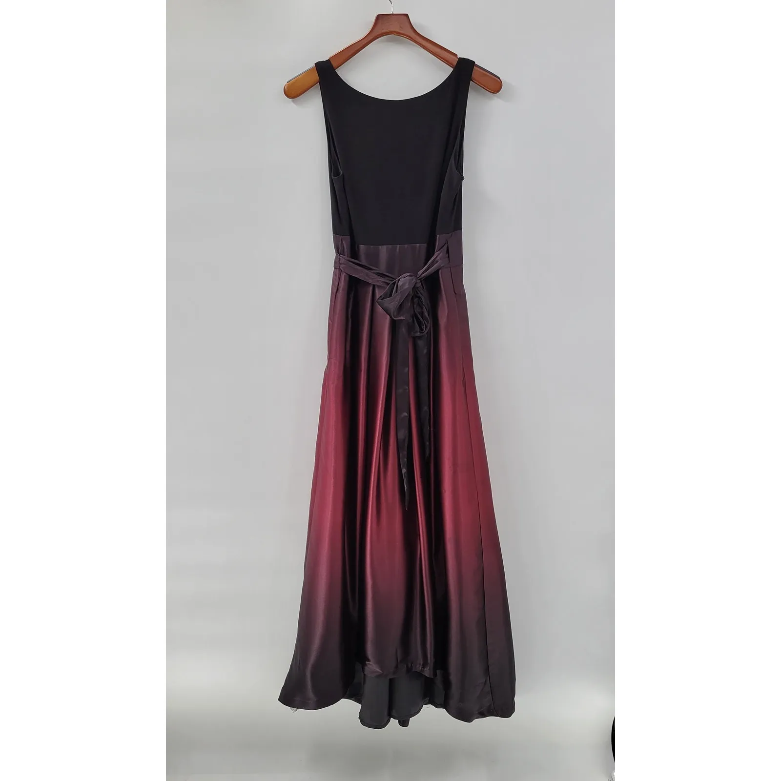 SLNY Ombre Satin Wrap Gown Size 10 Black Maroon Formal Maxi Dress Evening - Image 7
