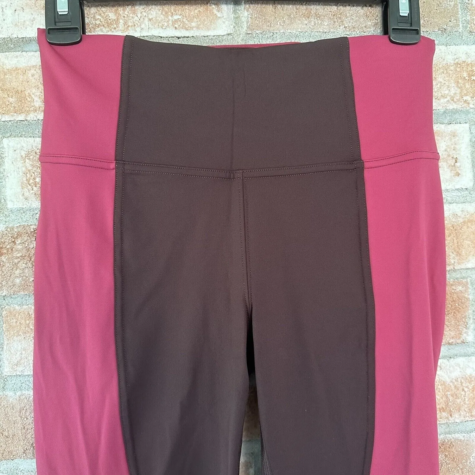 Lululemon Size 6 Wake and Train Tight Leggings Pink - Image 5