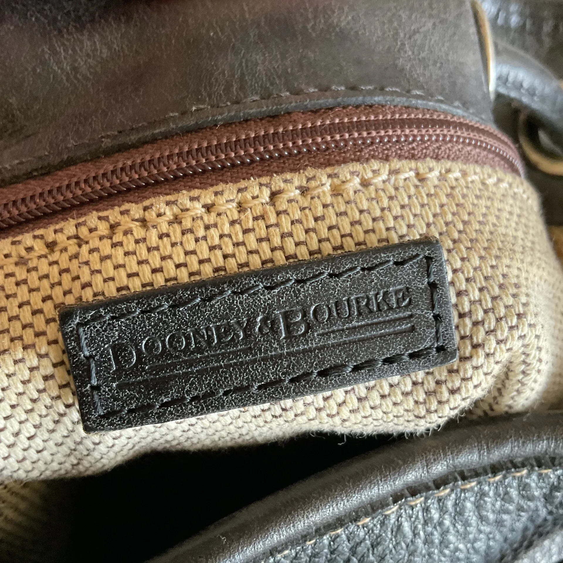 Vintage Dooney & Bourke Bag - Image 4
