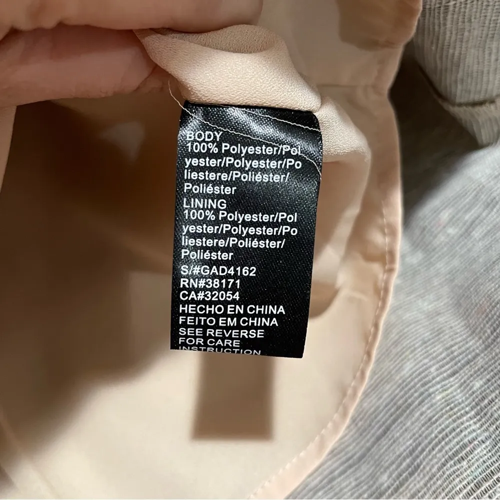 Lucca Couture Rose Gold Metallic Crinkle Dress Size Medium - Image 5