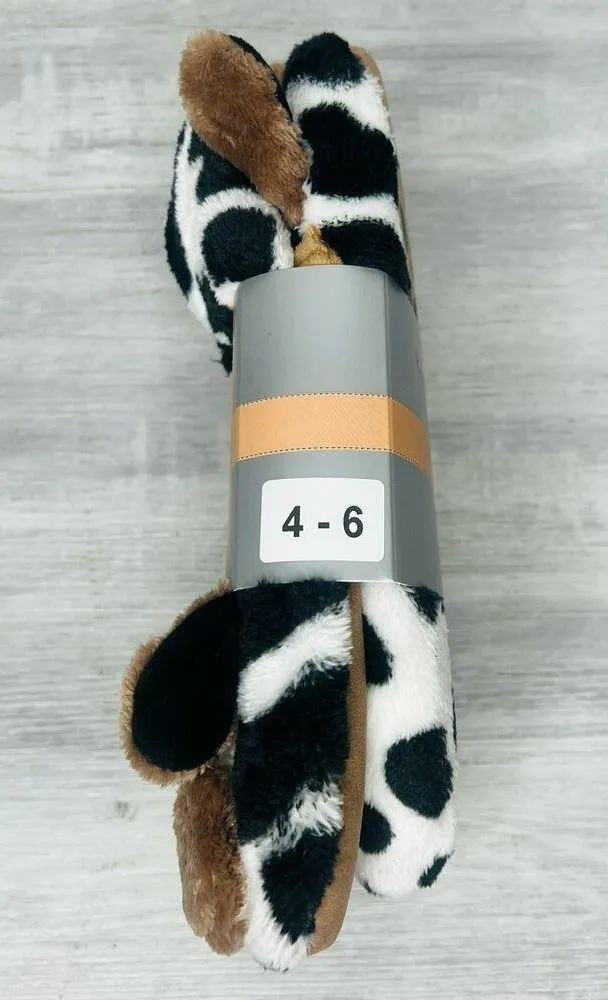 A little treat for your feet. Cow cozy fuzzy slippers size 4 - Image 4