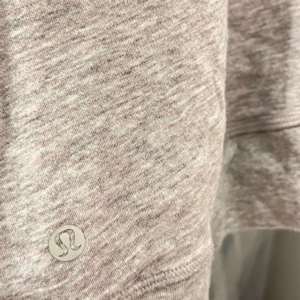 Lululemon In a Cinch Cowl Neck Pullover Sweatshirt Top | Grey/Pink | 4 - Image 11