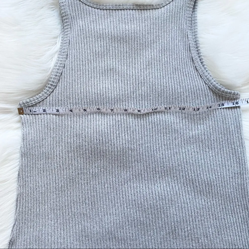 🦅American Eagle Outfitters🦅Soft Plush Henley Tank Top Grey Medium - Image 5