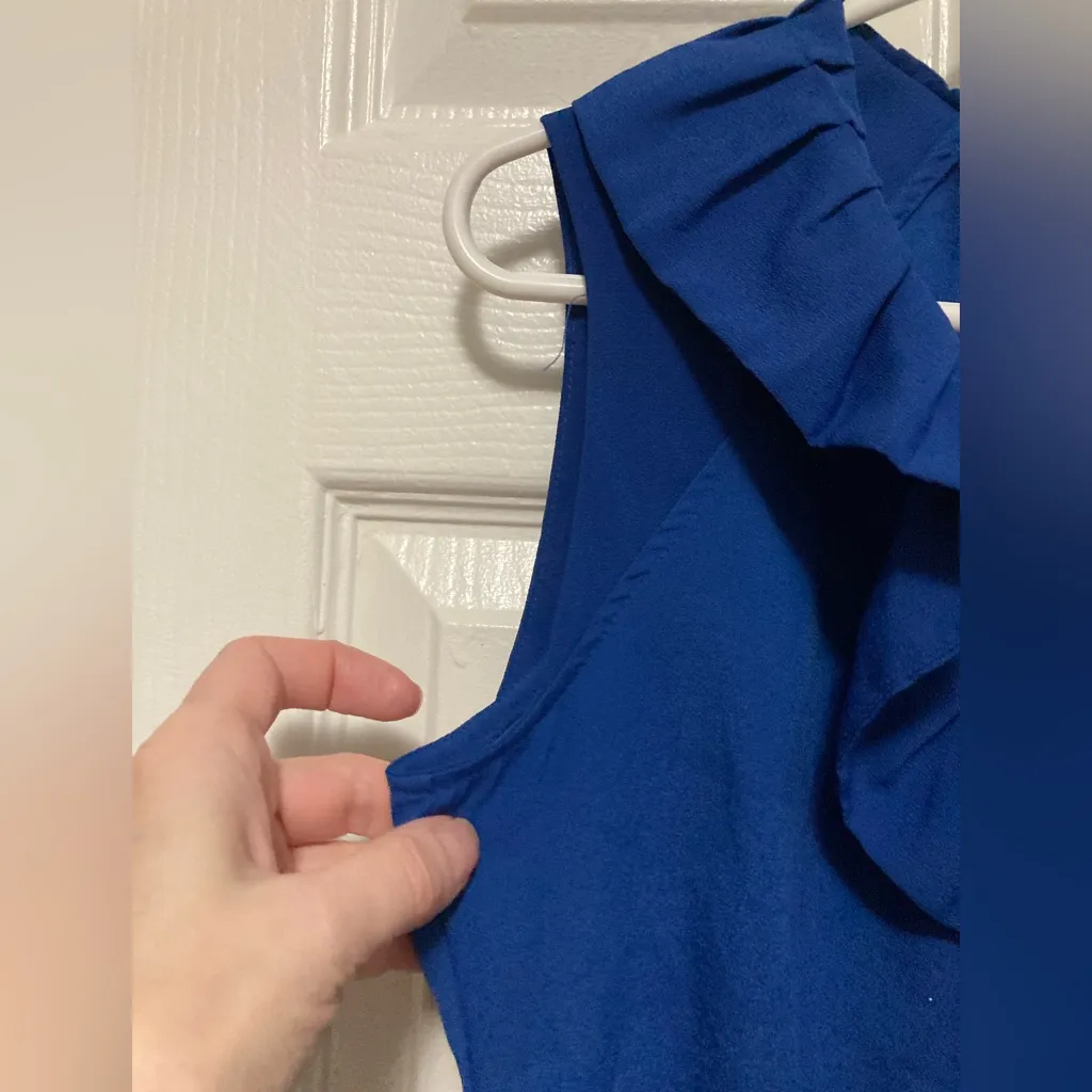 Banana Republic Royal Blue Deep V Neck Sleeveless Button Down Blouse - Image 6
