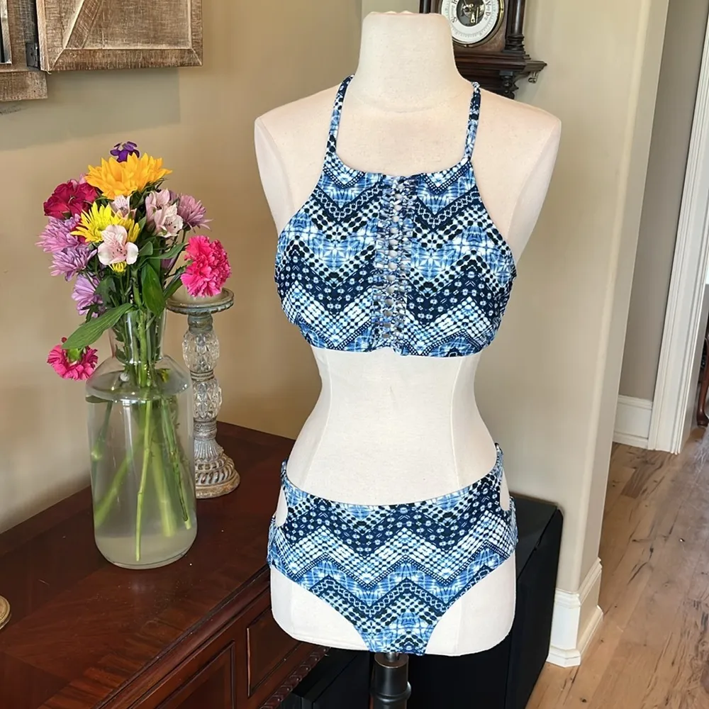 Blue Geometric Bikini Set - Image 3