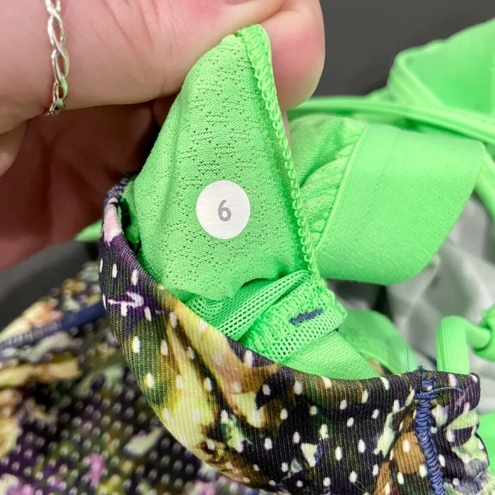 Lululemon Dancing Warrior Tank in Floral Sport White Multi / Pistachio - Image 8