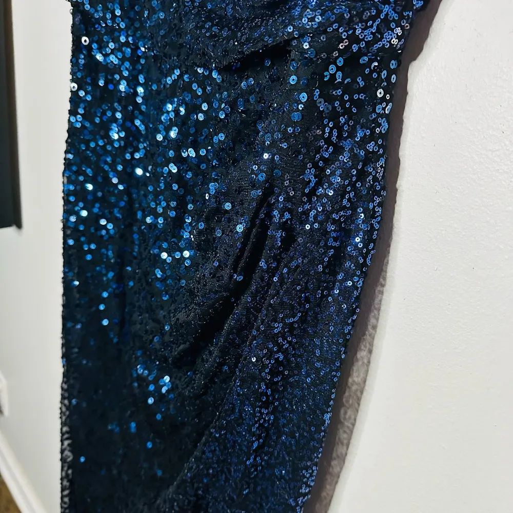 BADGLEY MISCHKA Women's Black Blue Sequins V-Neck Mesh Ombré Astor Gown Size 16 - Image 15