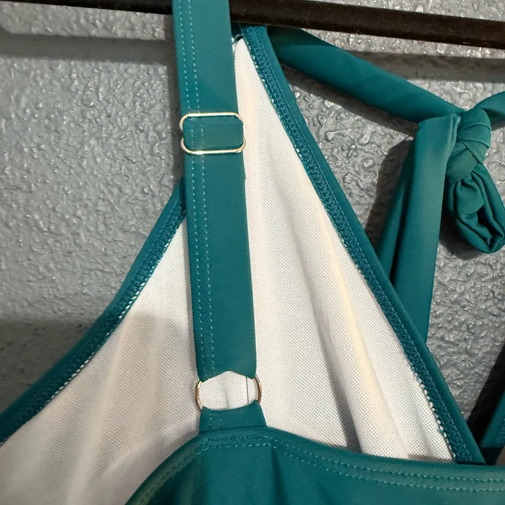 NWT BloomChic Teal Backless One Piece Swimsuit Blue Size 16 - Image 4