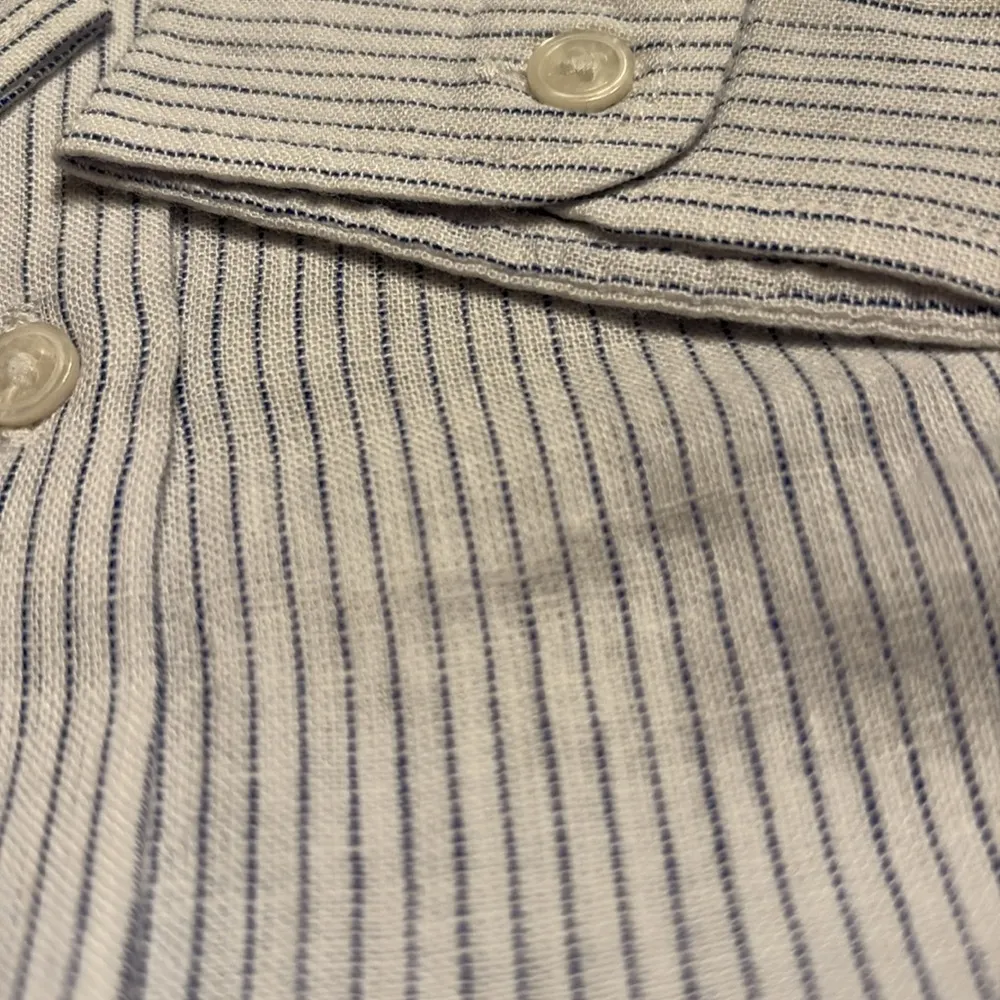 UNTUCKit Women’s Angeles Button Down Long Sleeve Blue Pin stripe Shirt Sz 0 NWT - Image 4