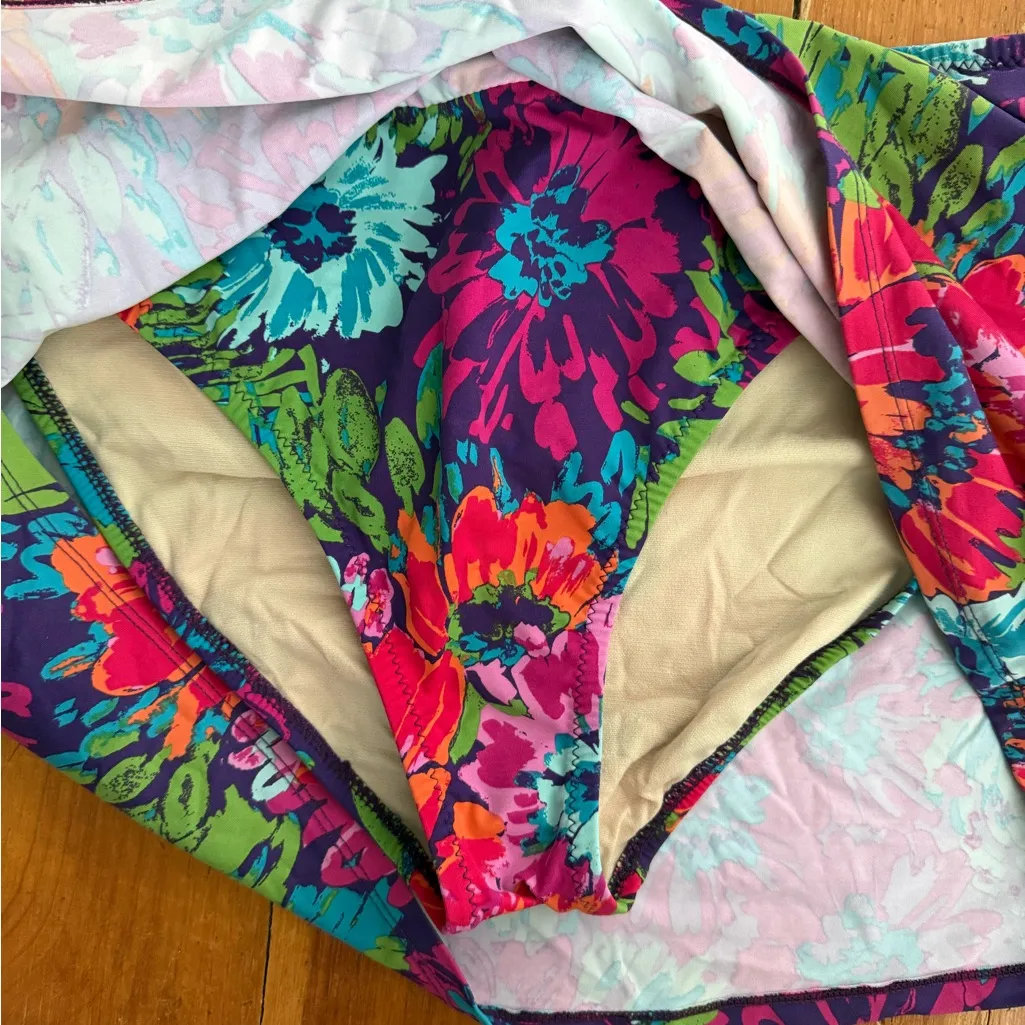 Garnet Hill floral swim bottoms - Image 2