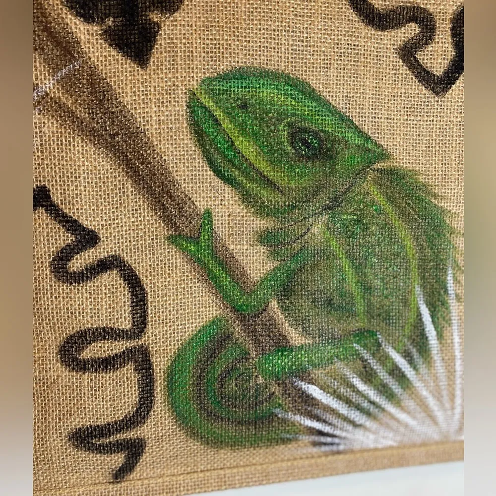 Painted Chameleon Burlap Tote Bag NEW Tan - Image 3