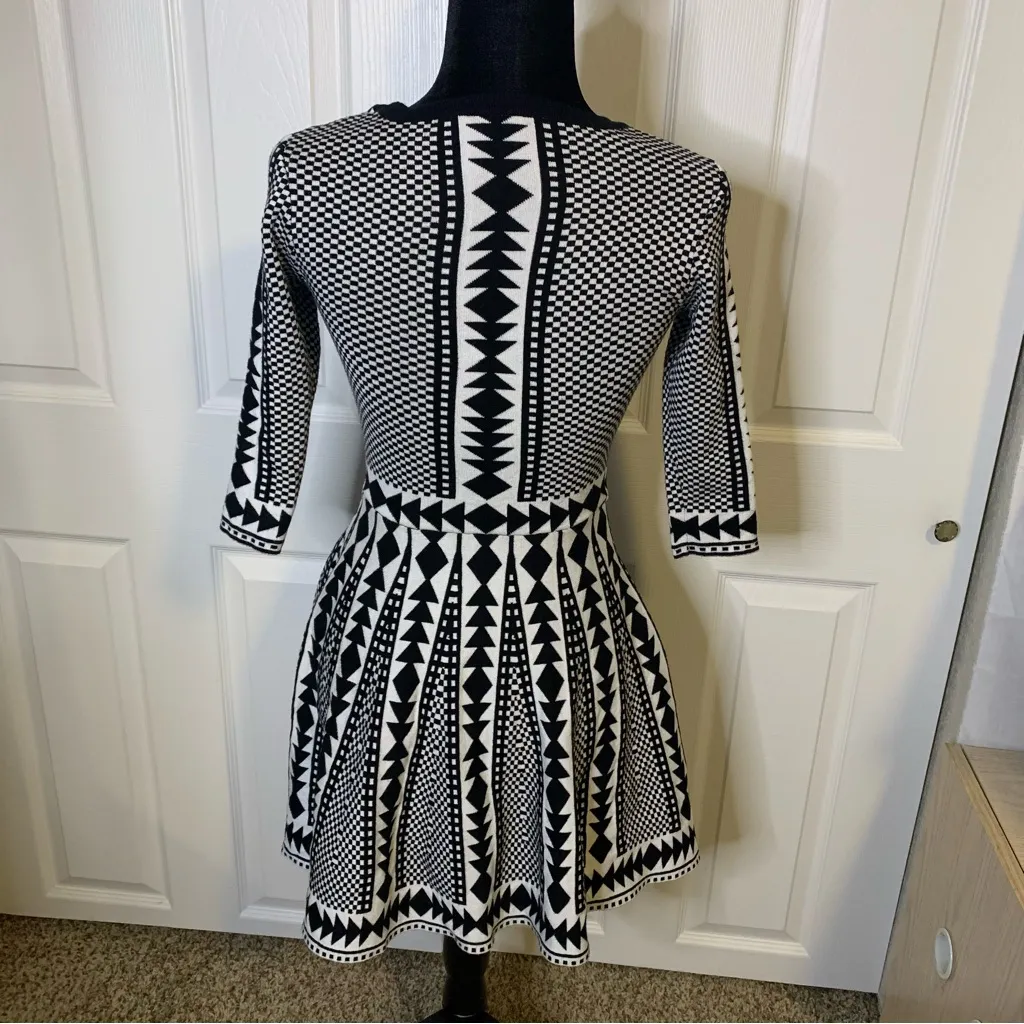 Nina Leonard Black and White Geometric Midi Dress - Image 4