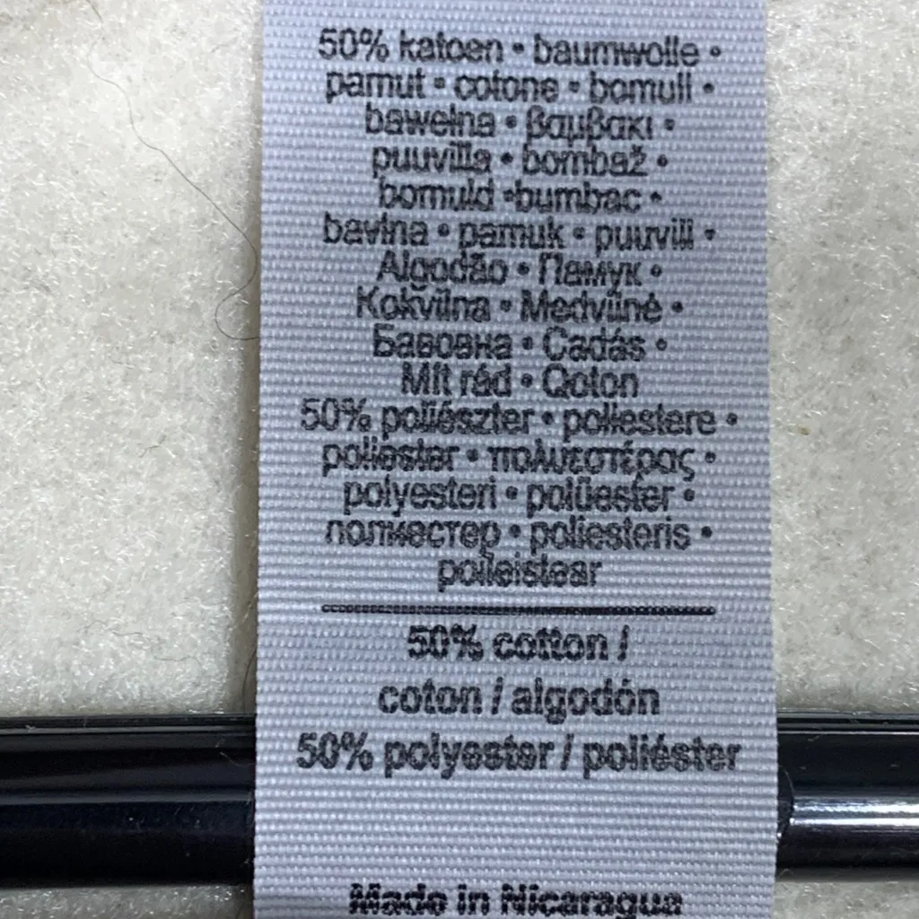 Gildan Heavy Blend Beige Sweatshirt Size L Made in Nicaragua 50/50 - Image 3