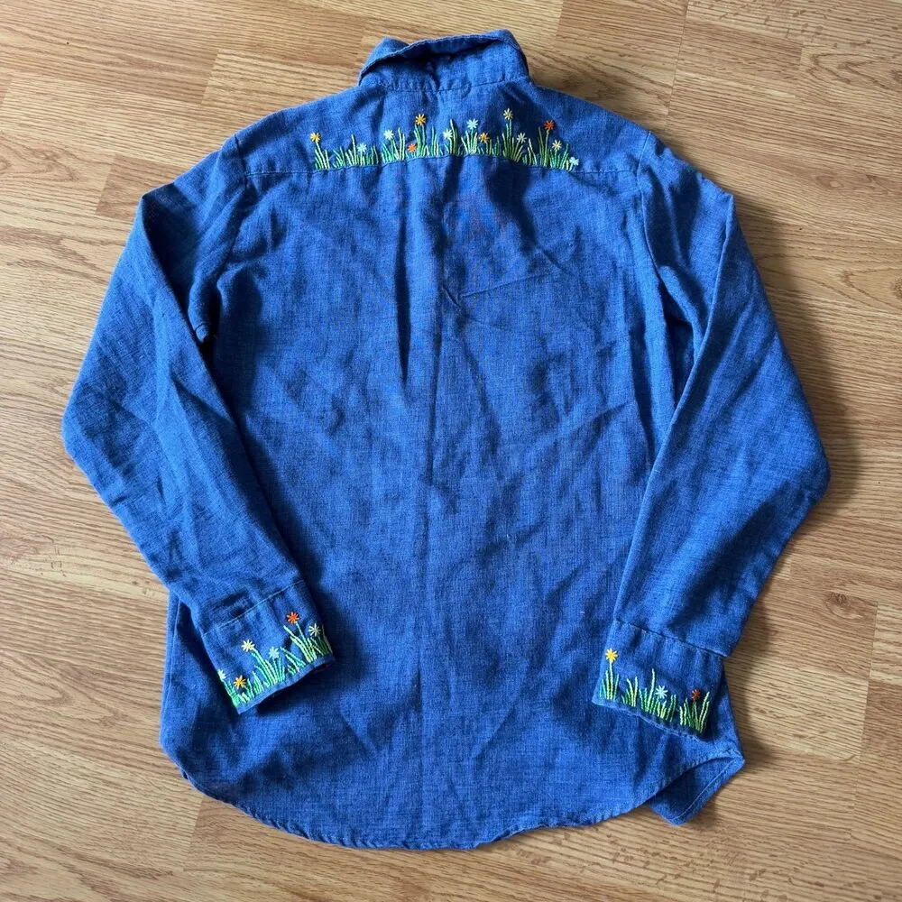 1970s Levis Orange Tag Embroidered Denim Button Down Shirt - Image 7