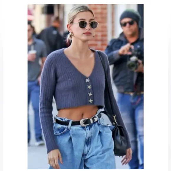 Urban Outfitters Rochelle Fuzzy Cropped Cardigan Gray Sz XS - Image 2