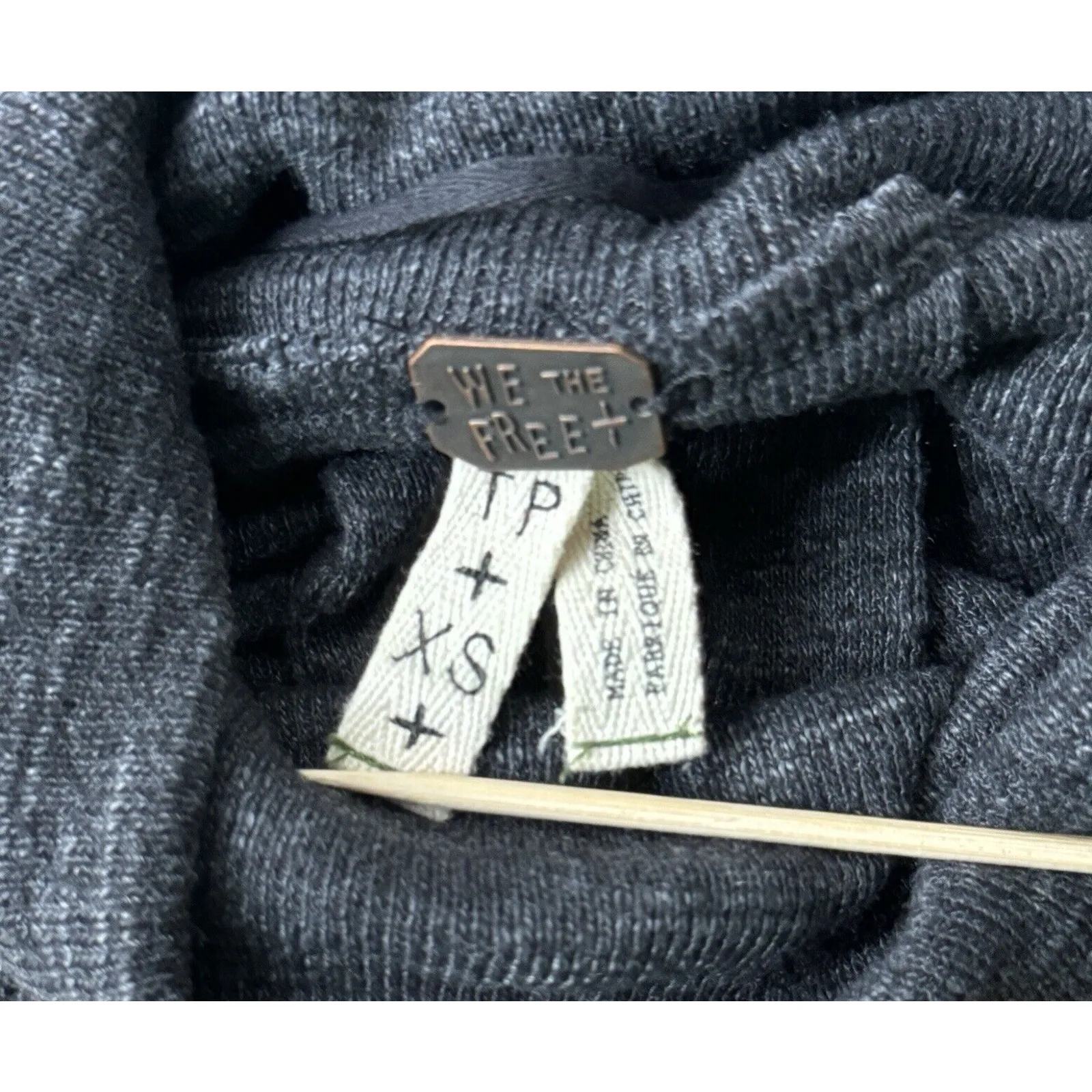 Free People‎ Shirt Womens XS Gray Split Back Turtleneck Everyday Casual Neutral - Image 5