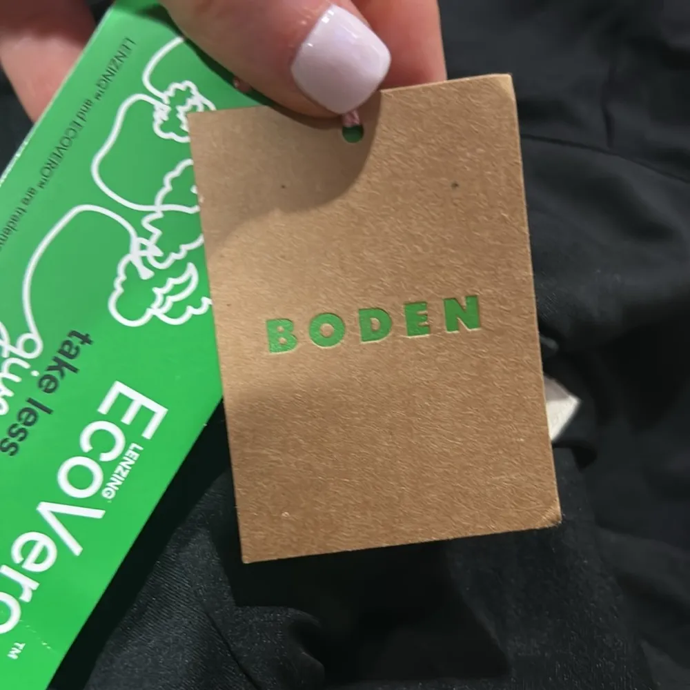 NWT Boden black jumpsuit size 18/20 - Image 5