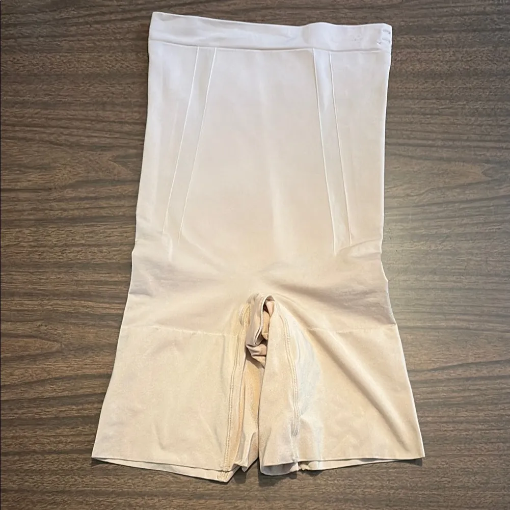 Spanx Small OnCore Nude High Waisted Mid Thigh Short Shapewear - Image 3