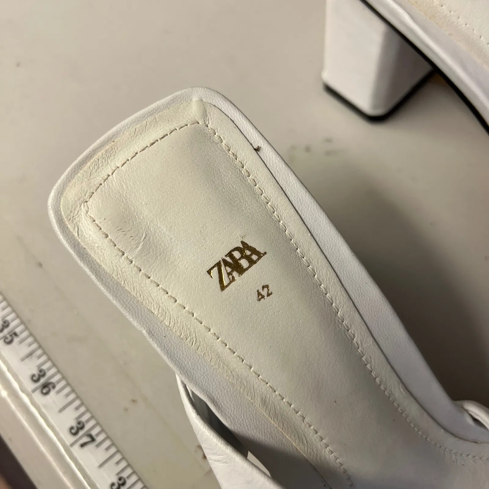 Zara Size 11 White Heeled Mules Sandals Size 42 Block Heel Square Toe Minimalist - Image 6