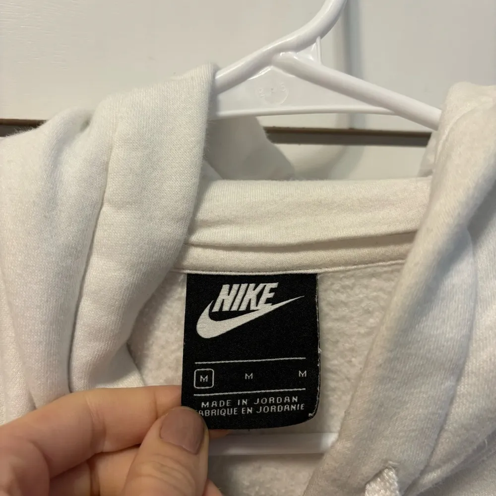 Nike Sportswear White Hoodie Sweatshirt - Image 8
