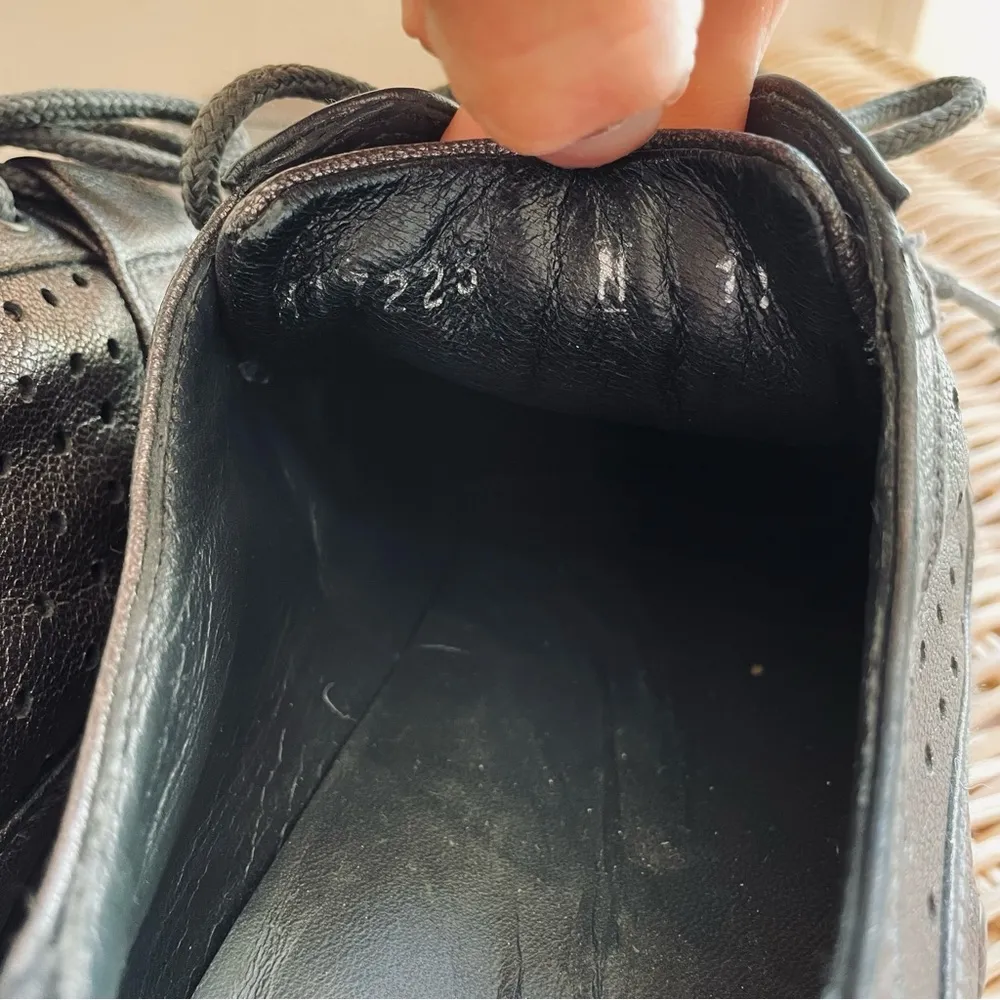 Stuart Weitzman Silver Tone Oxford Sneakers Comfort size 11 women’s - Image 13