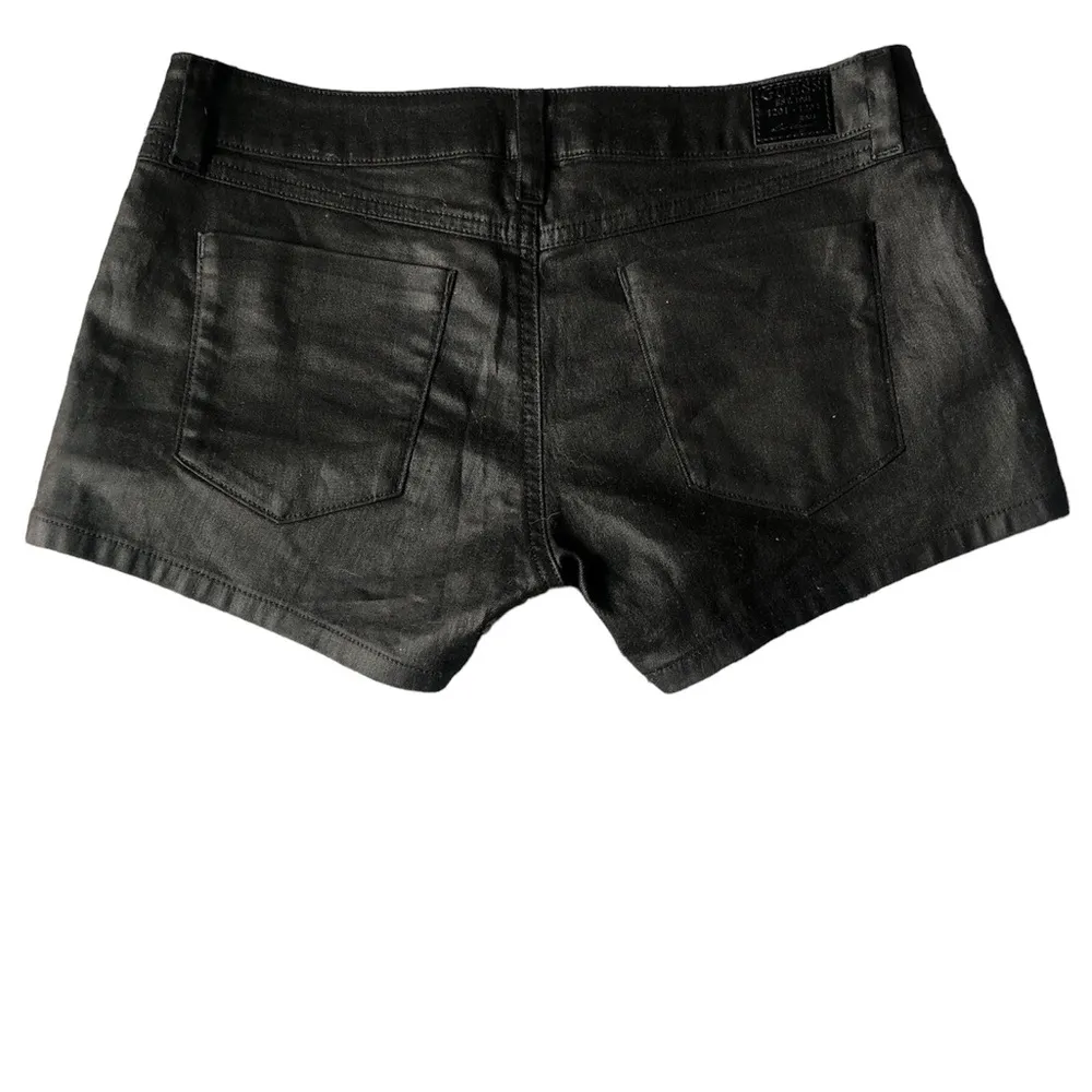 Guess  Size 27 Black Shorts - Image 5