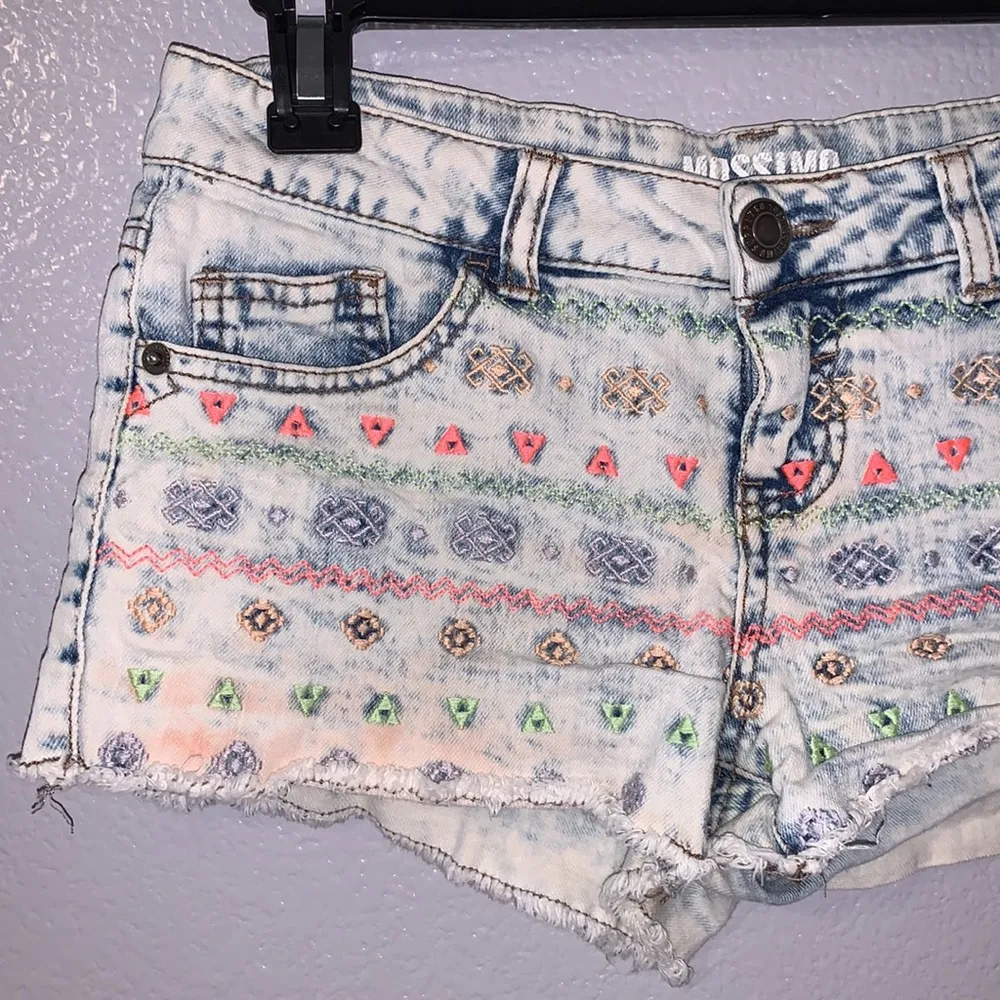 Mossimo Supply Co Embroidered acid wash colorful short jean shorts - Image 2