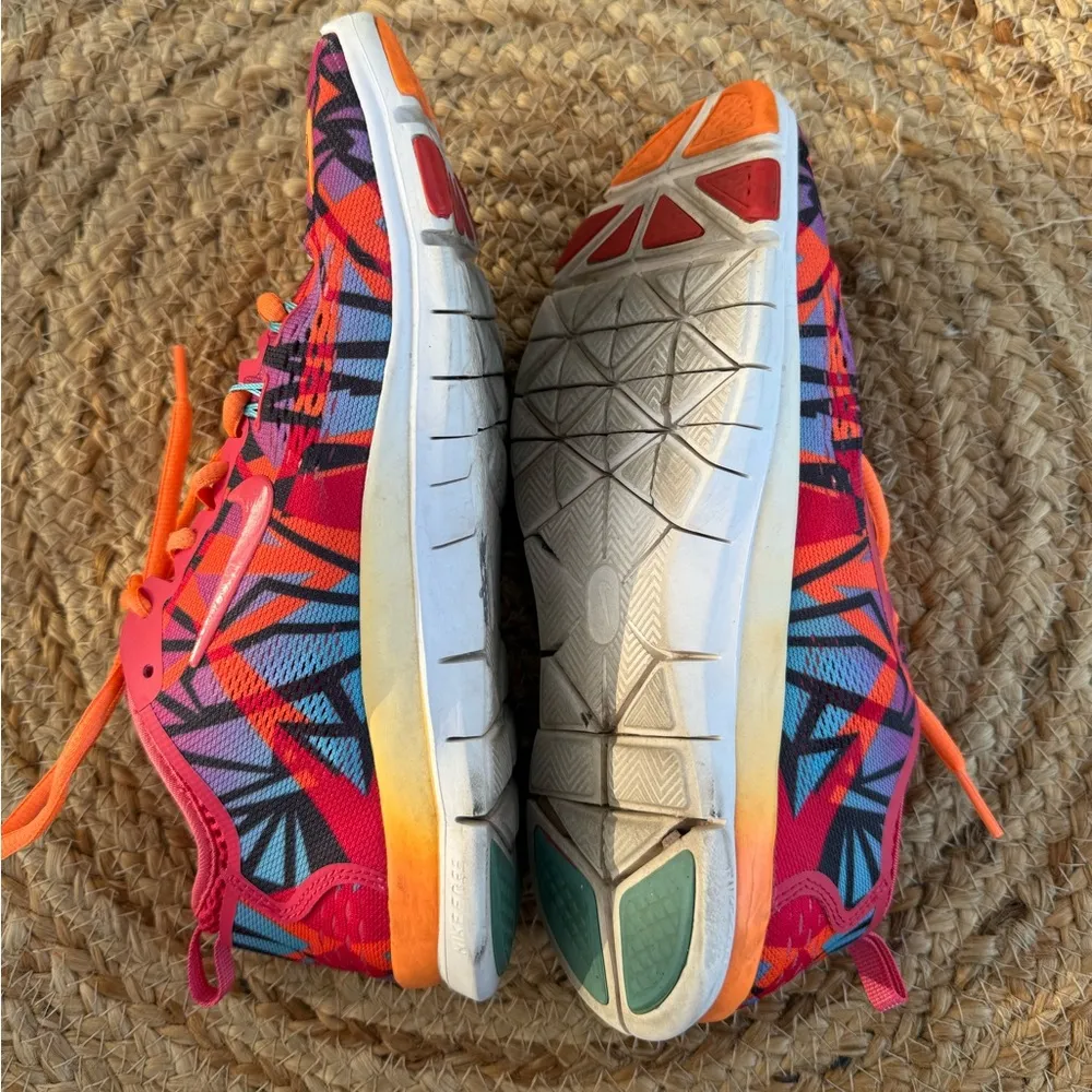 NIKE Women’s Sz 7 Free TR Fit 4 Orange Red Purple Run Gym Shoes - Image 4