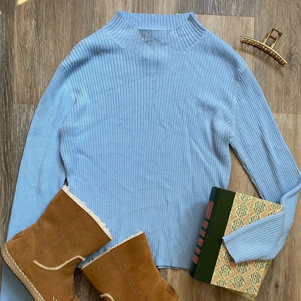 Vintage ‘90s Sky Blue Women's Ribbed Turtleneck Long Sleeve Sweater Size Large - Image 1