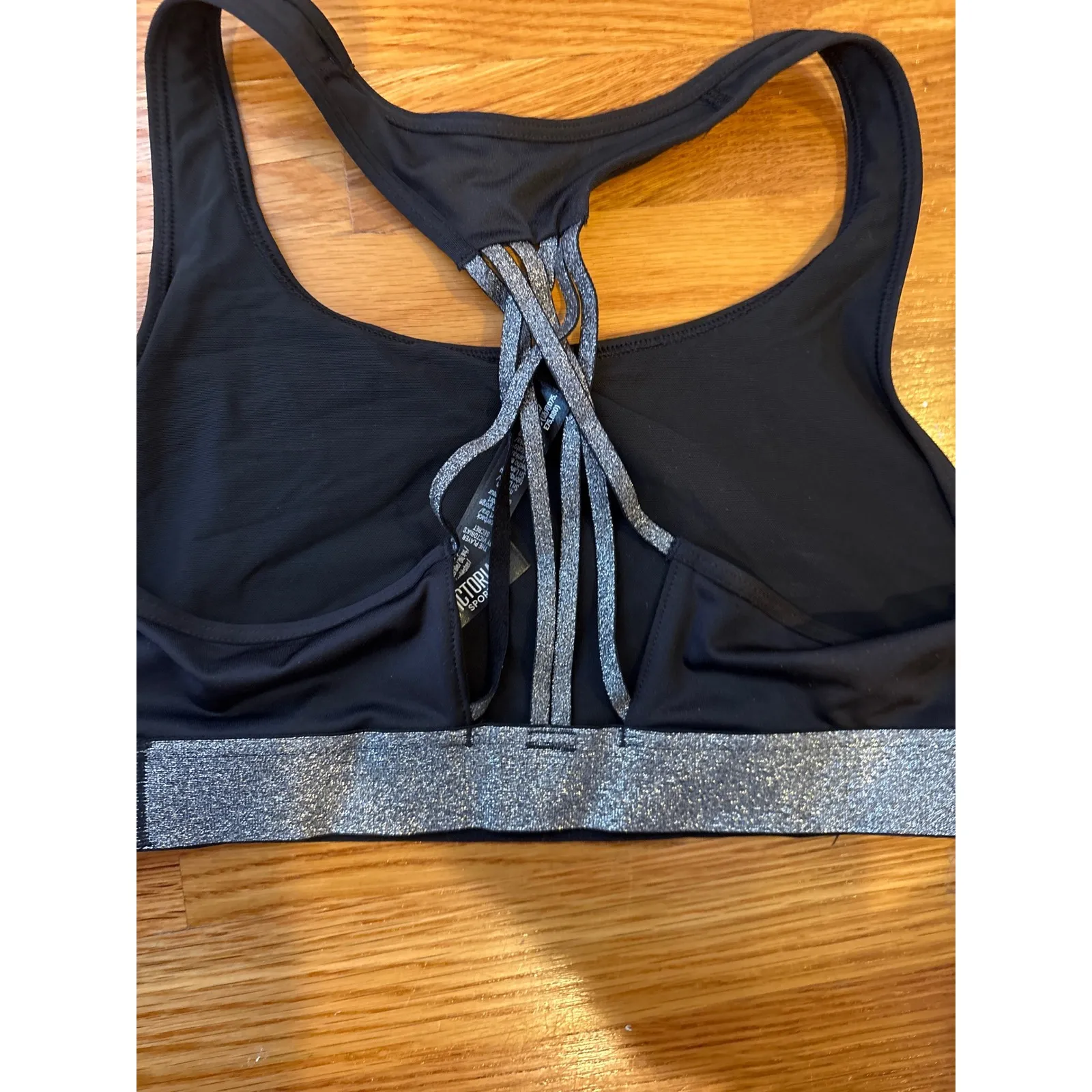 NWT Victoria Sport Black Glitter Band Sports Bra Racerback M/L - Image 4
