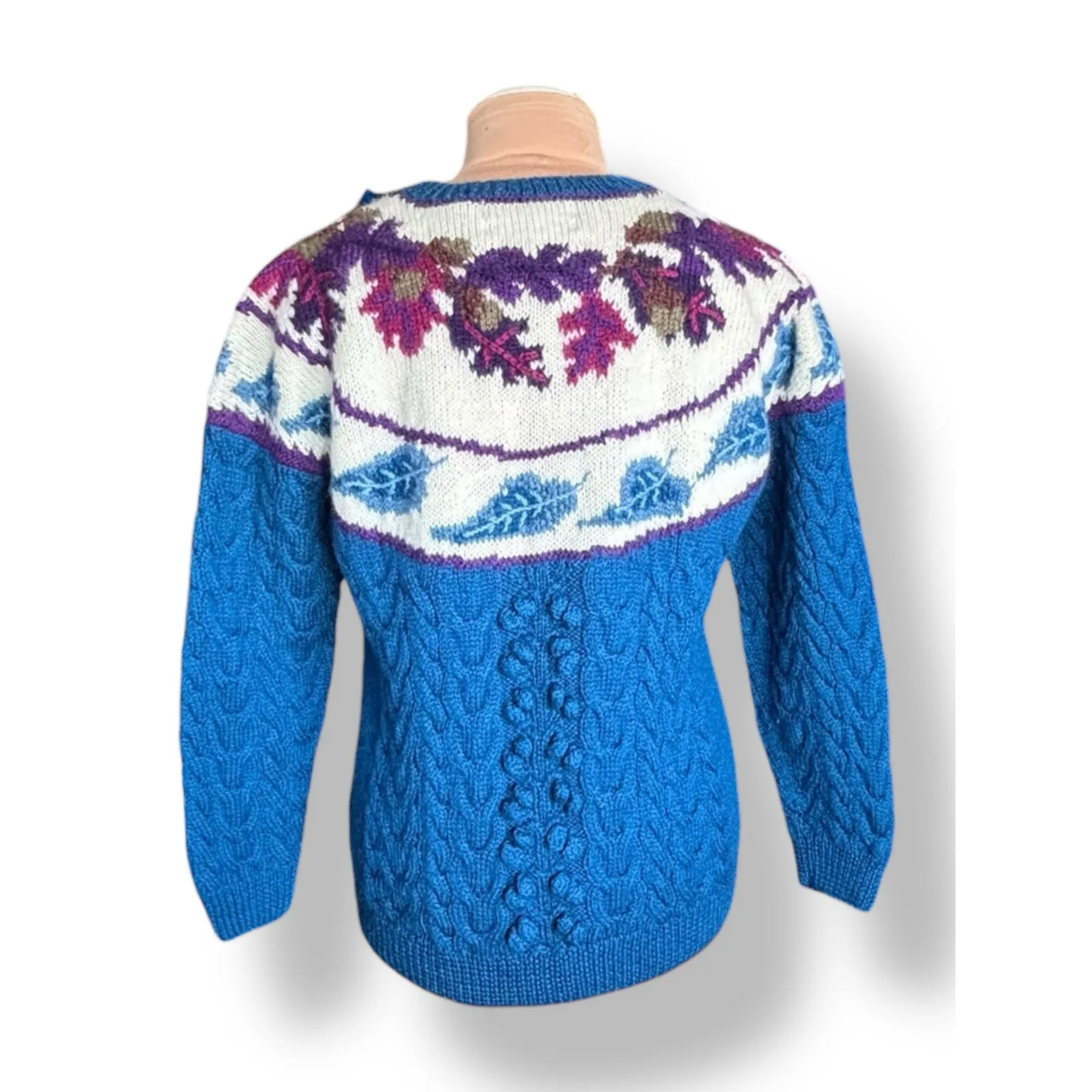 Vintage Northern Isles Hand Knit Chunky Wool Autumn Leaf Yoke Sweater Blue Fall Black Size L - Image 5
