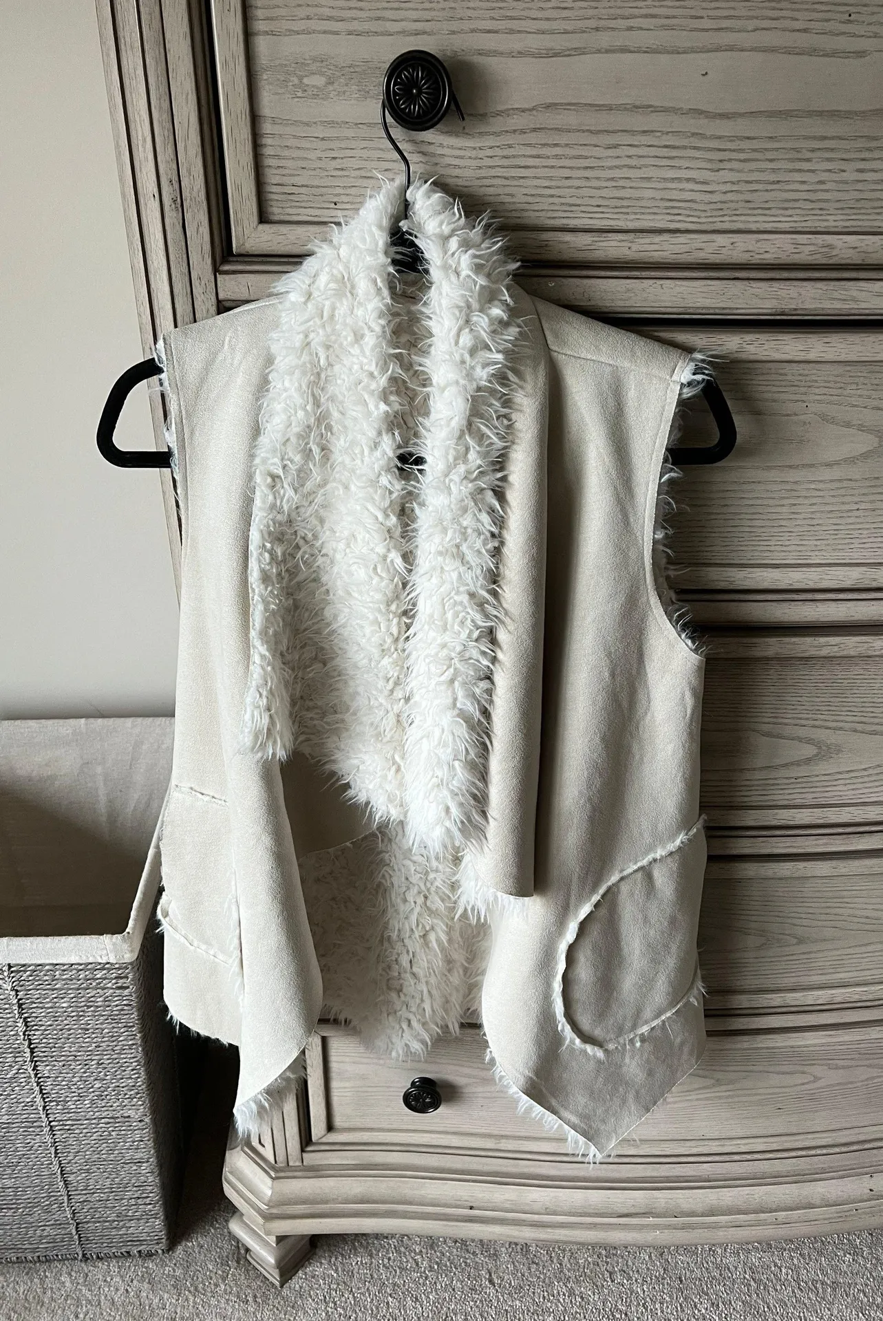 Cream Furry Vest - Image 3