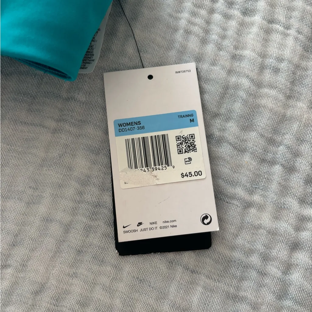 Nike Indy Women's Blue Sports Bra with rhinestones size Medium NWT - Image 6