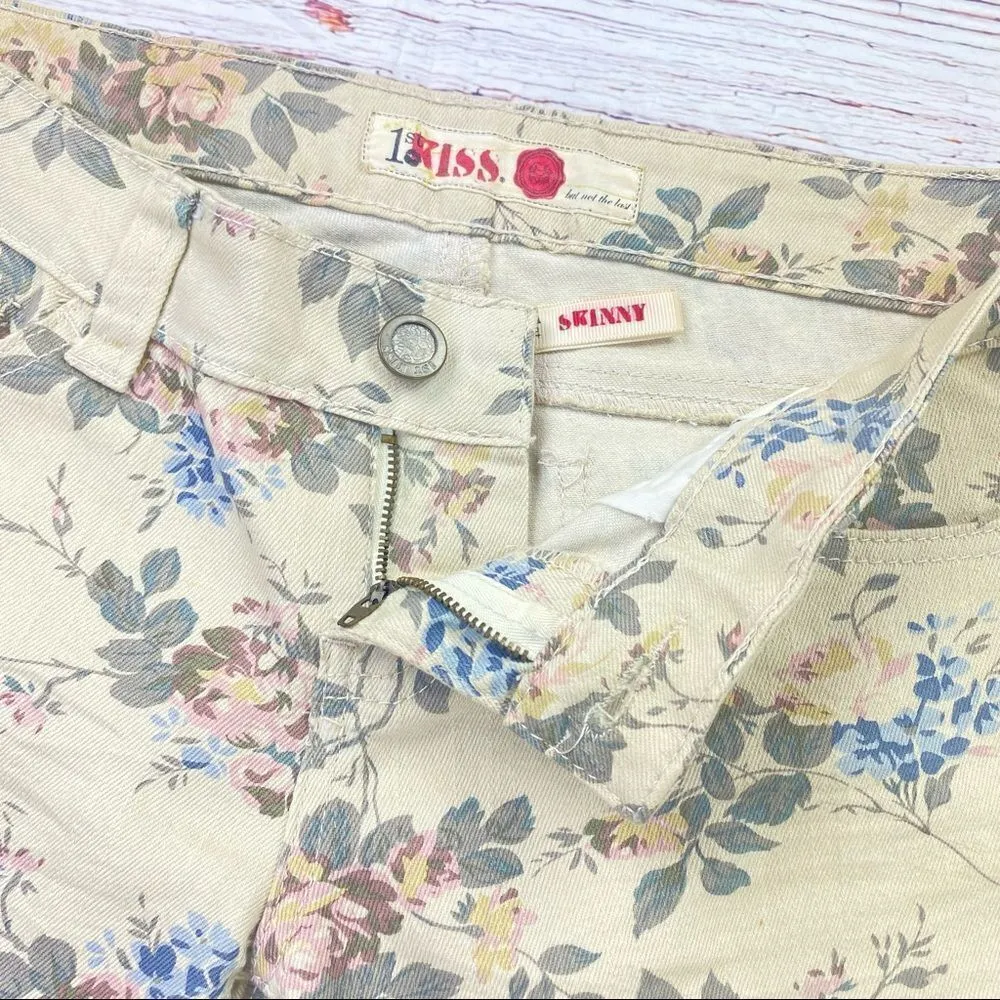 Hot Kiss Floral Print Skinny Jeans Cream Multi‎ 3 Juniors - Image 7