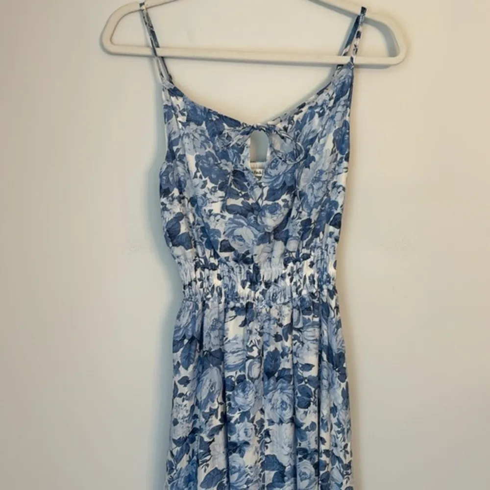 NWT  Blue Floral Flowy Crinkle Maxi Dress - Image 6