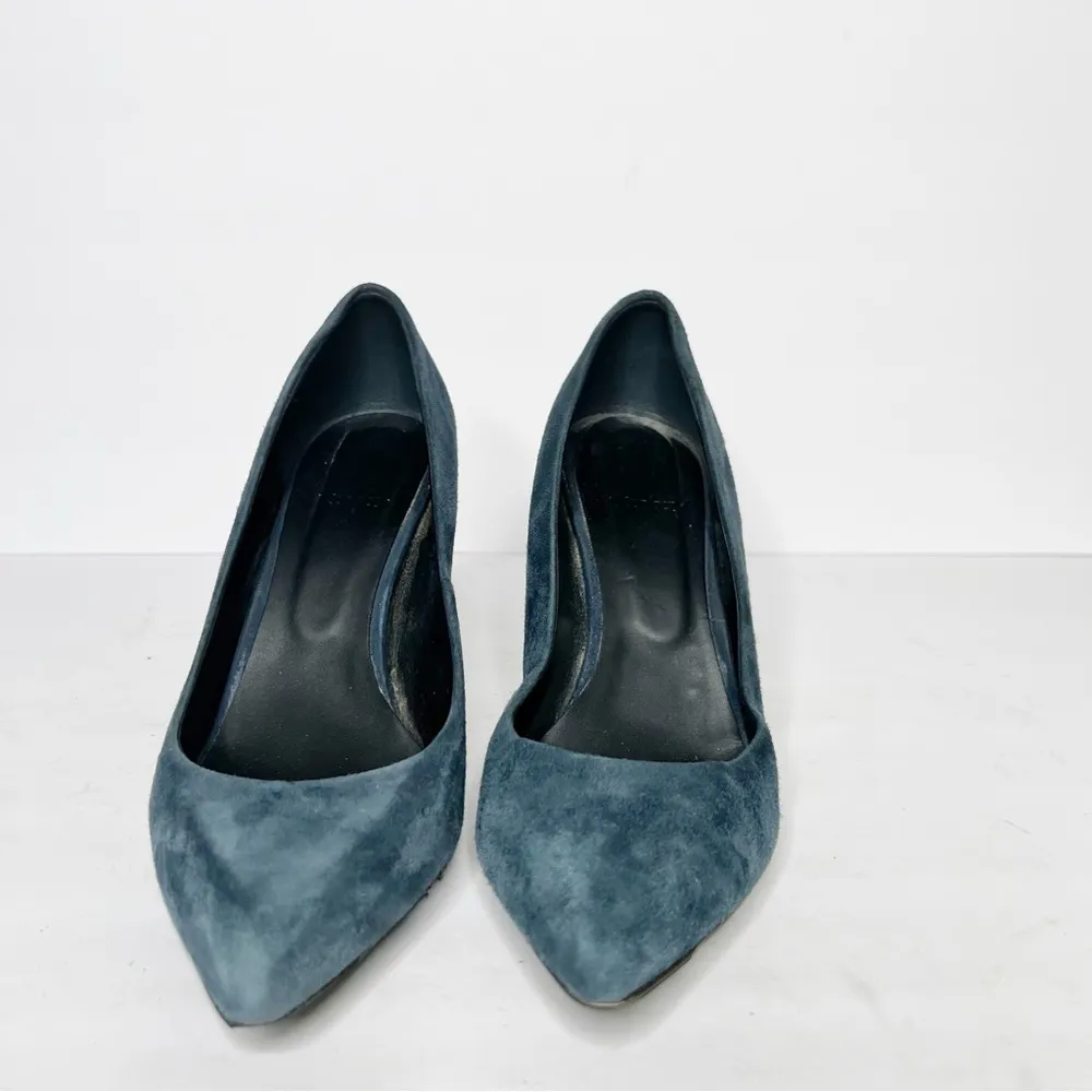 Theory Braxia Blue Suede Heels Pointed Size 37.5 6.5 Women’s - Image 2