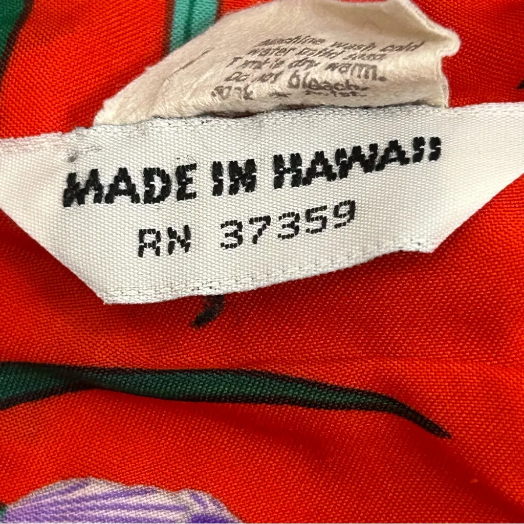 Vintage Made in Hawaii Muumuu Floral Hibiscus Print with Pockets - Image 6