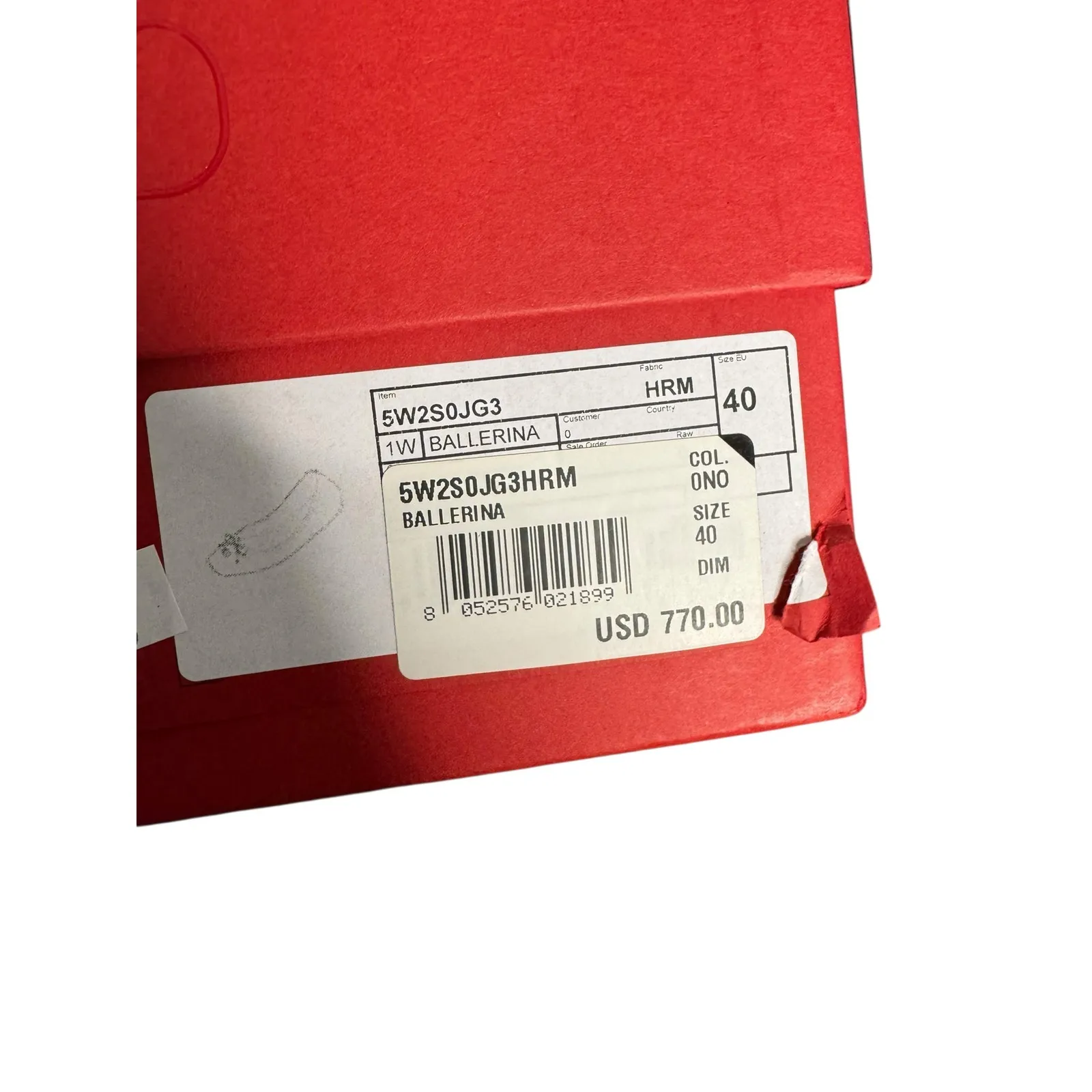 Valentino Garavani NWT VLogo Signature Patent Leather Flats in Black Size 40 - Image 10