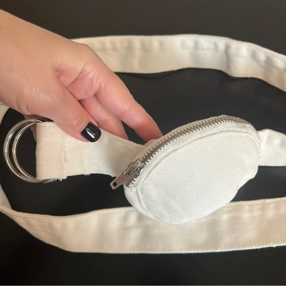 Mini Canvas fannypack Coin belt bag, off white, 45” long, 4.5”x1.5”wallet. New - Image 2