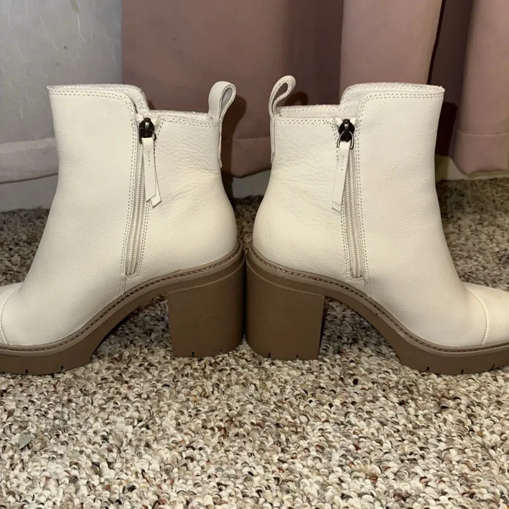 TOMS Rya Lug Sole Women's Size 9.5 Block Heel Platform Booties Light Sand - Image 3