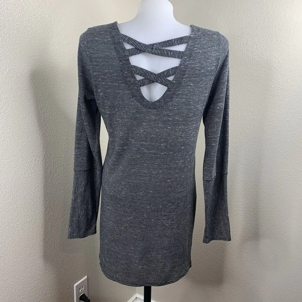 Esme Long Sleeve Tunic Top Size M Gray Stripe Strappy Criss Cross Back - Image 5