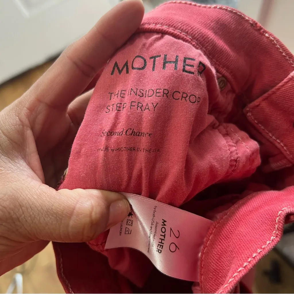 MOTHER the insider crop step fray jeans in hot red size 26 - Image 9
